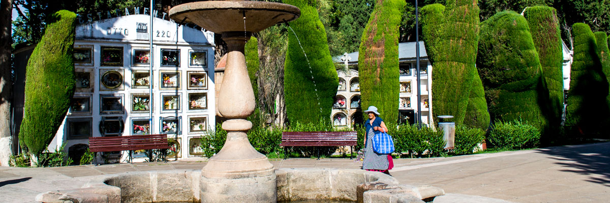 Sucre Bolivia - The General Cemetry with picture of grave