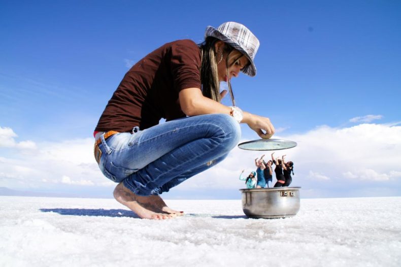 Foto pespectiva no Salar de Uyuni