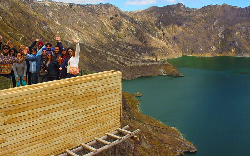 quilotoa-volcano-group-photo