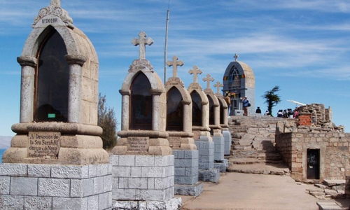 Travel Copacabana - Stations of the Cross